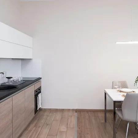 Center Apartment! *