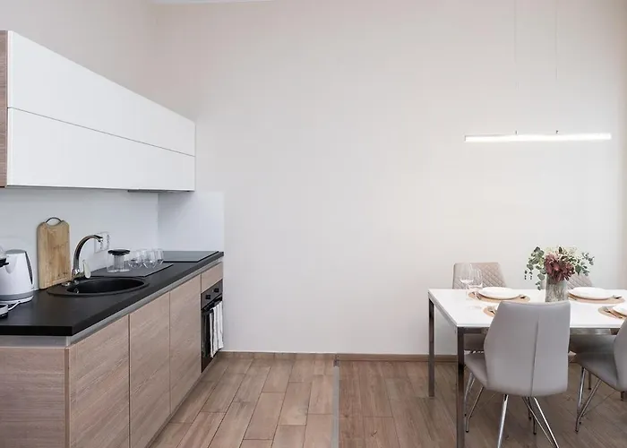 Center Apartment! *